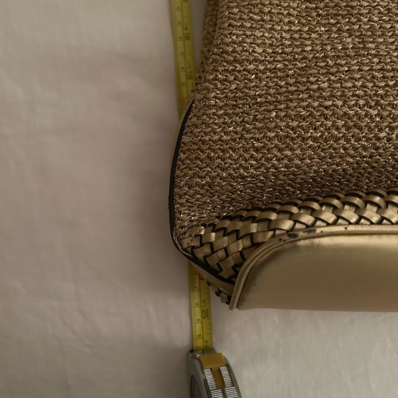 Source Unknown Gold and Tan Woven Bag - Picture 9 of 9